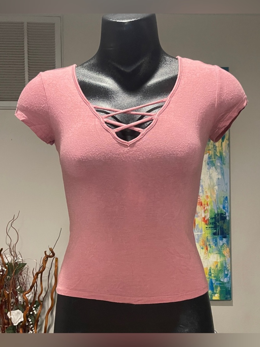 Persaya Dusty Pink Crisscross V-Neck Short Sleeve Top, Size Small